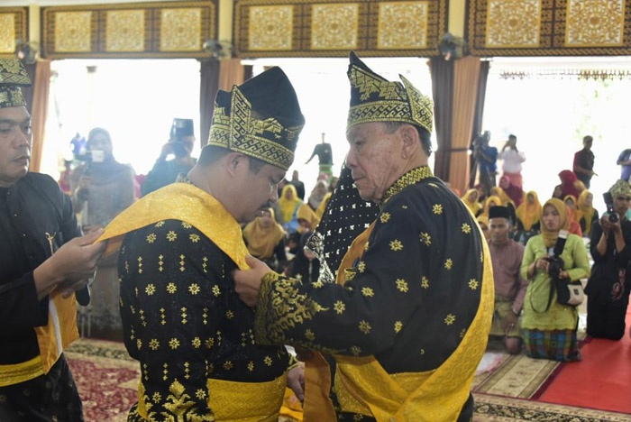 Bupati Amril Resmi Bergelar Tuan Sri Setia Amanah Junjungan Negeri